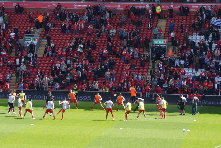 拉莫斯确认离开蒙特雷，将继续职业生涯（拉莫斯官宣告别蒙特雷，职业生涯继续前行）