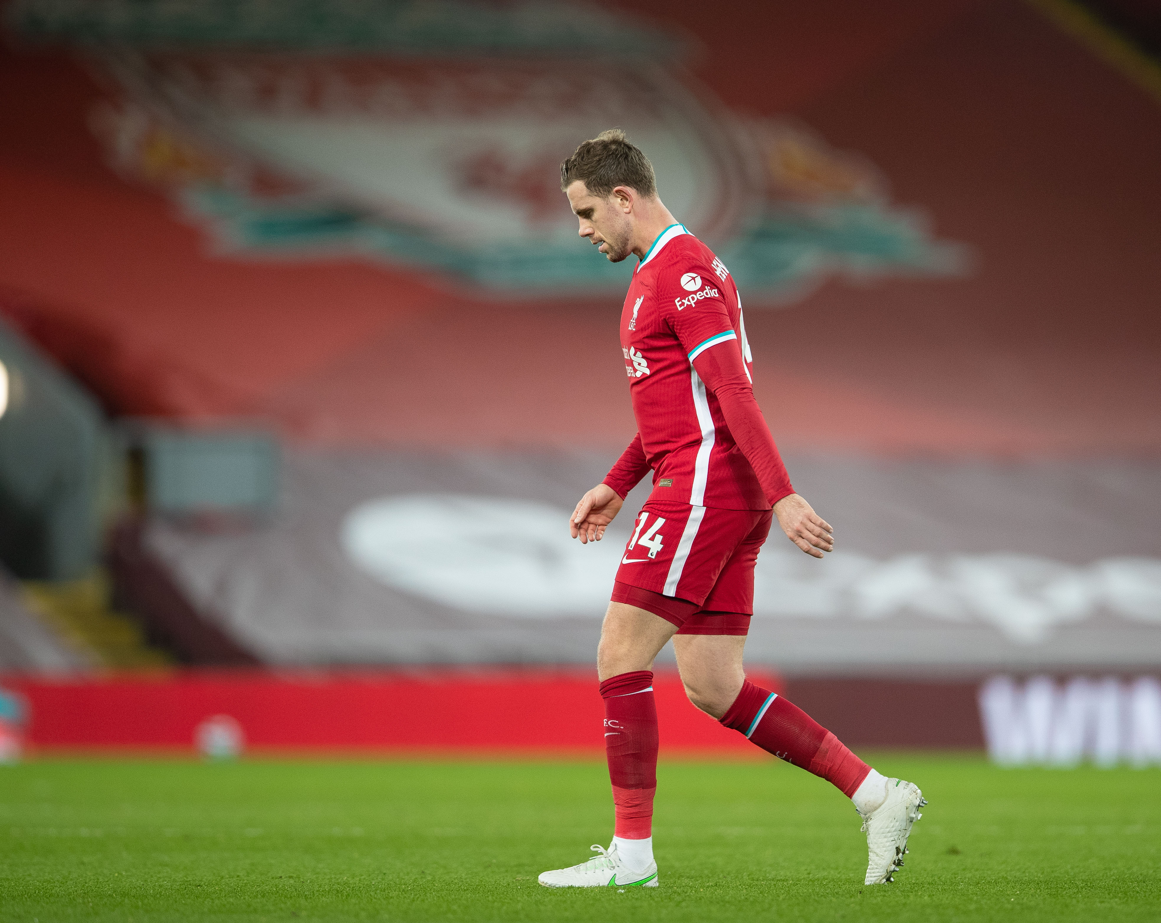 拜仁本赛季德甲首次落后，也是首次在上半场丢球（拜仁本赛季德甲首度落后，亦首次上半场被破门）