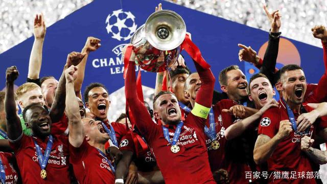 离40+三双仅差1板！拉拉维亚社媒调侃东契奇：你再抢个板啊（东契奇距40+三双只差1板！拉拉维亚社媒打趣：再抢一个啊）