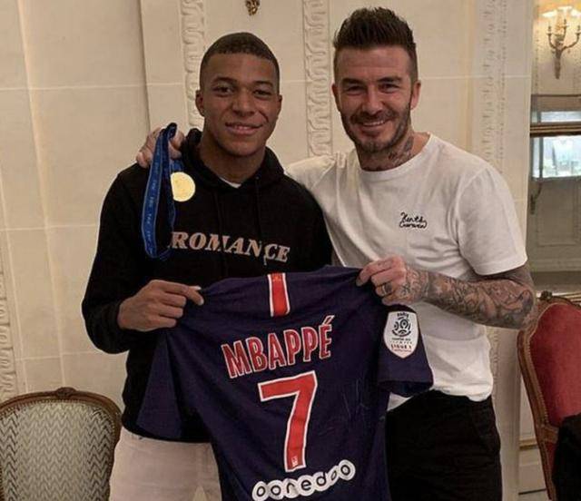 国安客场战平上港精彩瞬间（国安客场战平上港的高光时刻）