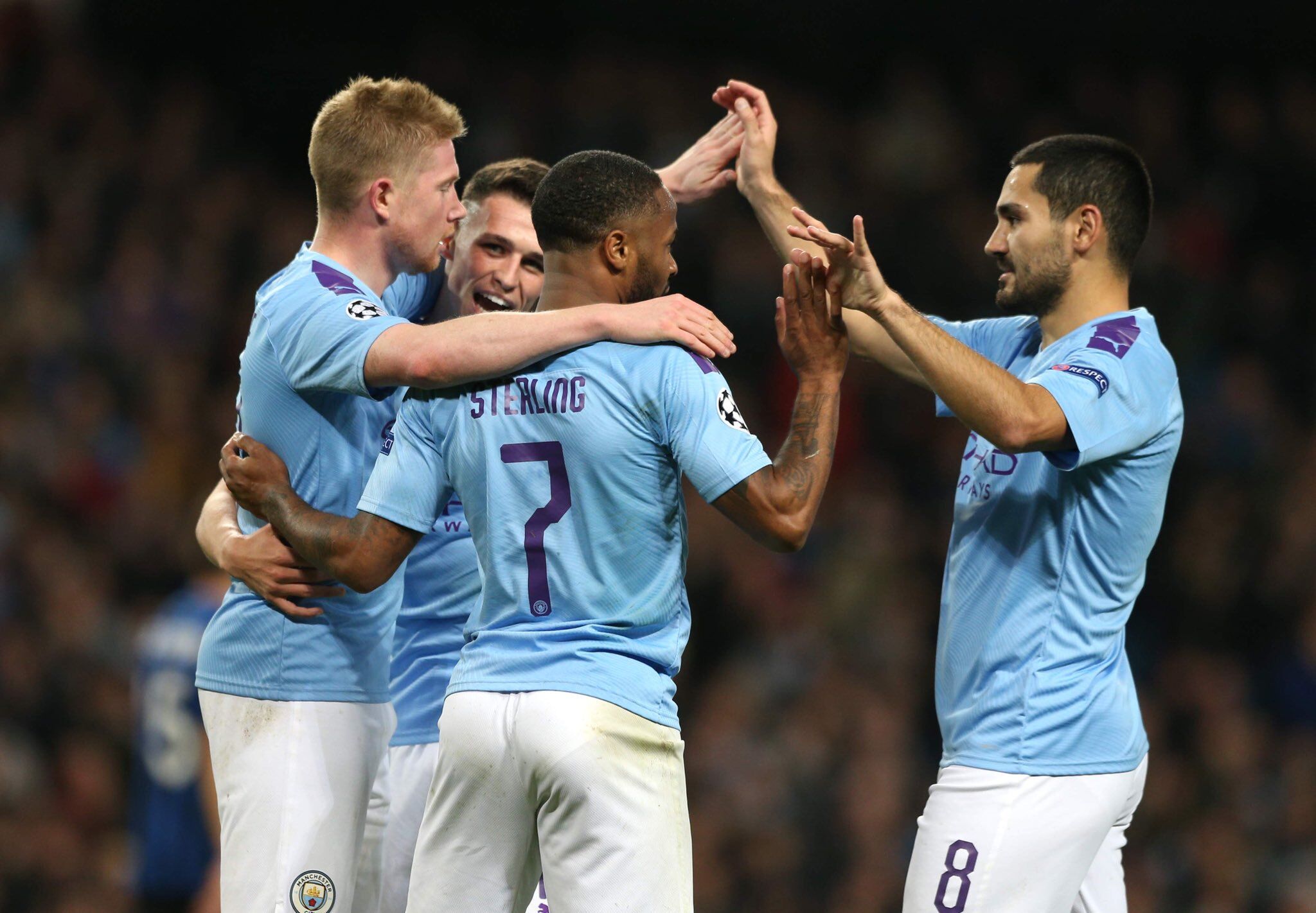 迪马：弗拉霍维奇已经伤愈并随队训练，以备战都灵德比（迪马：弗拉霍维奇伤愈复出，随队合练备战都灵德比）