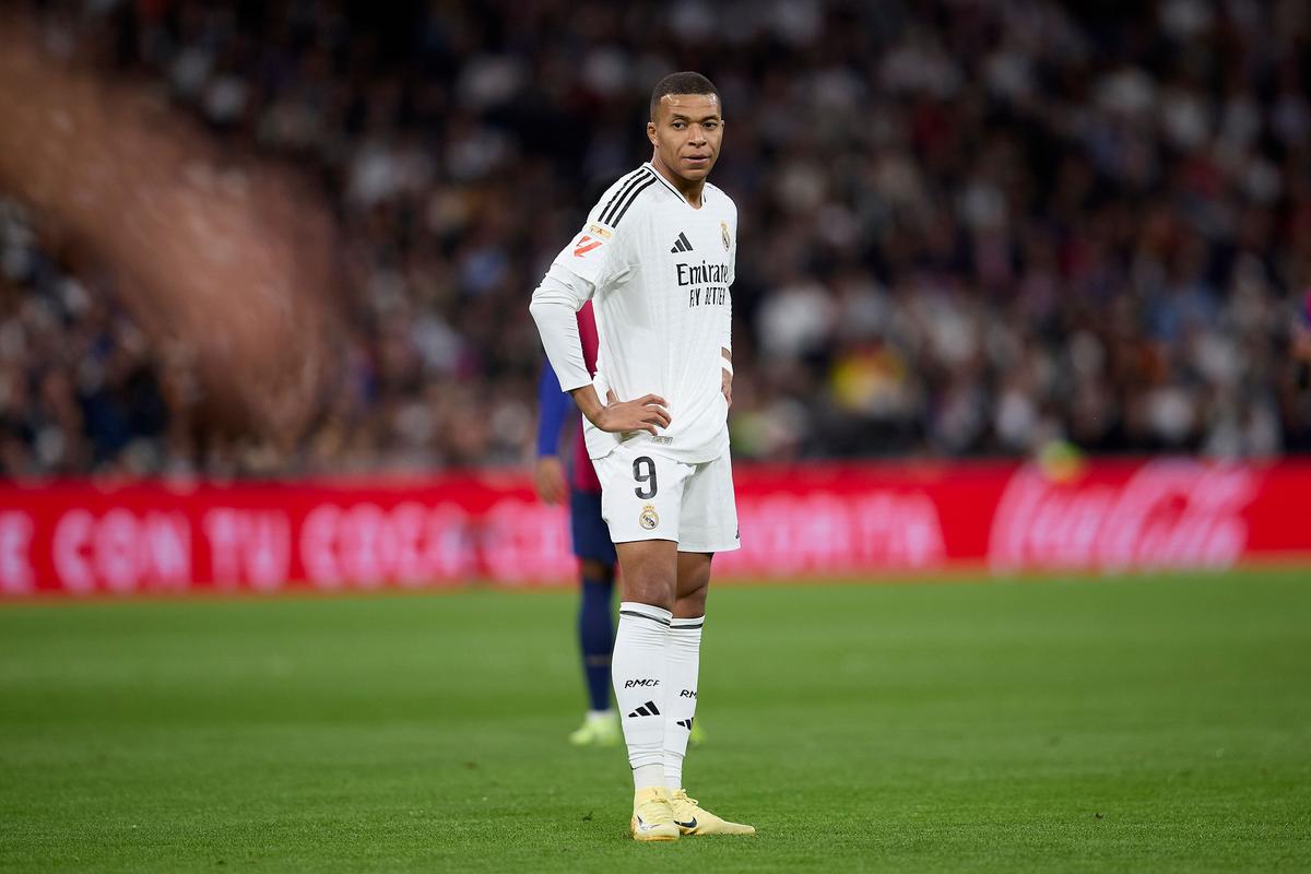 广东3消息！杜锋终于认清事实，徐杰打脸郭士强，萨姆纳最新伤情（广东三大消息：杜锋看清现实，徐杰用表现回击郭士强，萨姆纳最新伤情出炉）