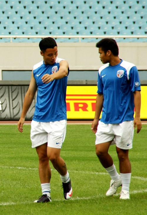 TA：随着主席选举临近，巴萨的长期引援议题根本无法提上议程（TA：主席选举将至，巴萨难以推进长期引援计划）