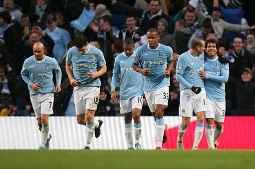 英超劲旅完胜：终结5场不胜，积分追平曼联，距离欧冠区3分（英超劲旅强势反弹：完胜止住五轮不胜，积分追平曼联，距欧冠区仅3分）