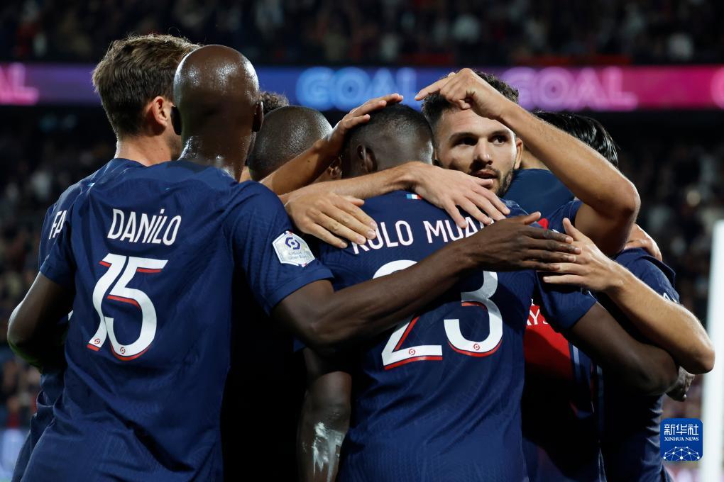 NBA战报：波特26分8助，雄鹿113-109险胜活塞（波特26+8领衔，雄鹿113-109惊险击退活塞）