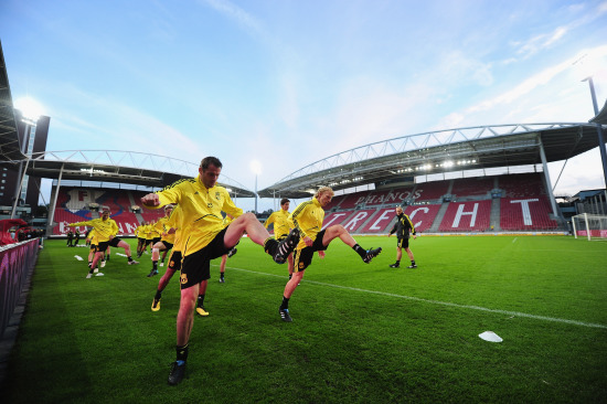 欧冠连场二马盘槽 布鲁日0-3阿森纳Club B...（欧冠再取三分：阿森纳3-0布鲁日）