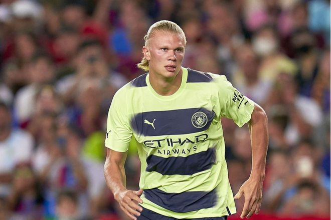 穆里尼奥迎来两场关键战，狂人依然骄傲，本赛季大有希望夺冠（穆里尼奥两场硬仗在即，狂人依旧桀骜，本季冲冠前景可期）